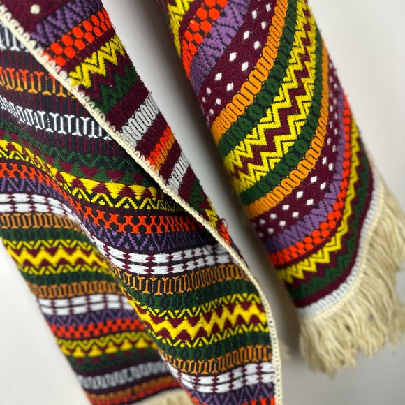 VINTAGE Woven blanket throw wall hanging wool fringe 70s decor boho Aztec 34”x75 - Picture 7 of 10